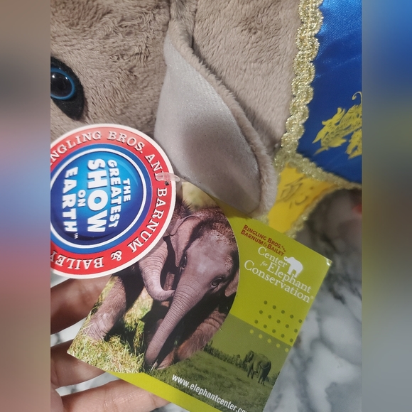 Nwt Ringling Bros And Barnum & Bailey Circus Stuffed Elephant - Picture 4 of 9